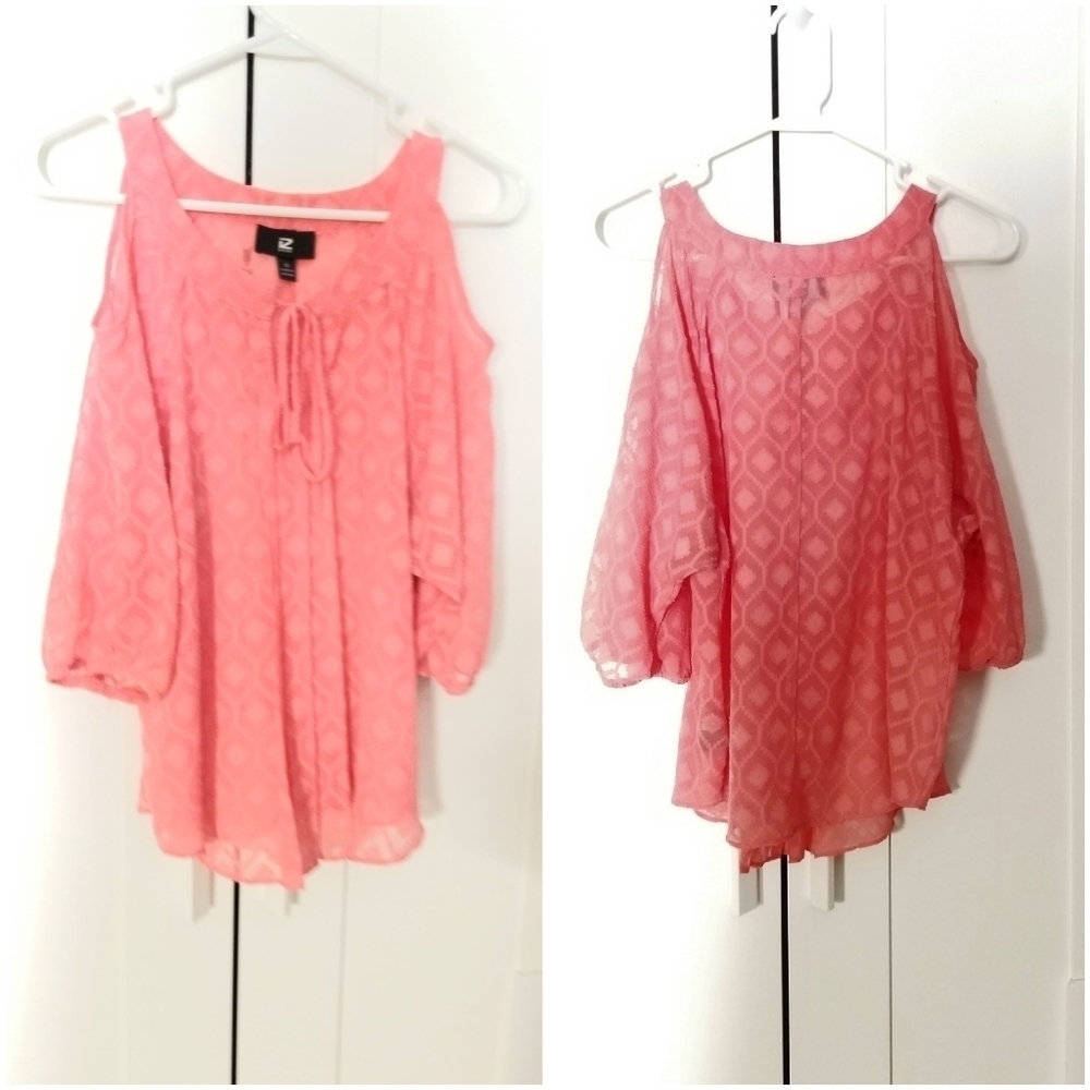 IZ Byer Orange open shoulder top , size Small